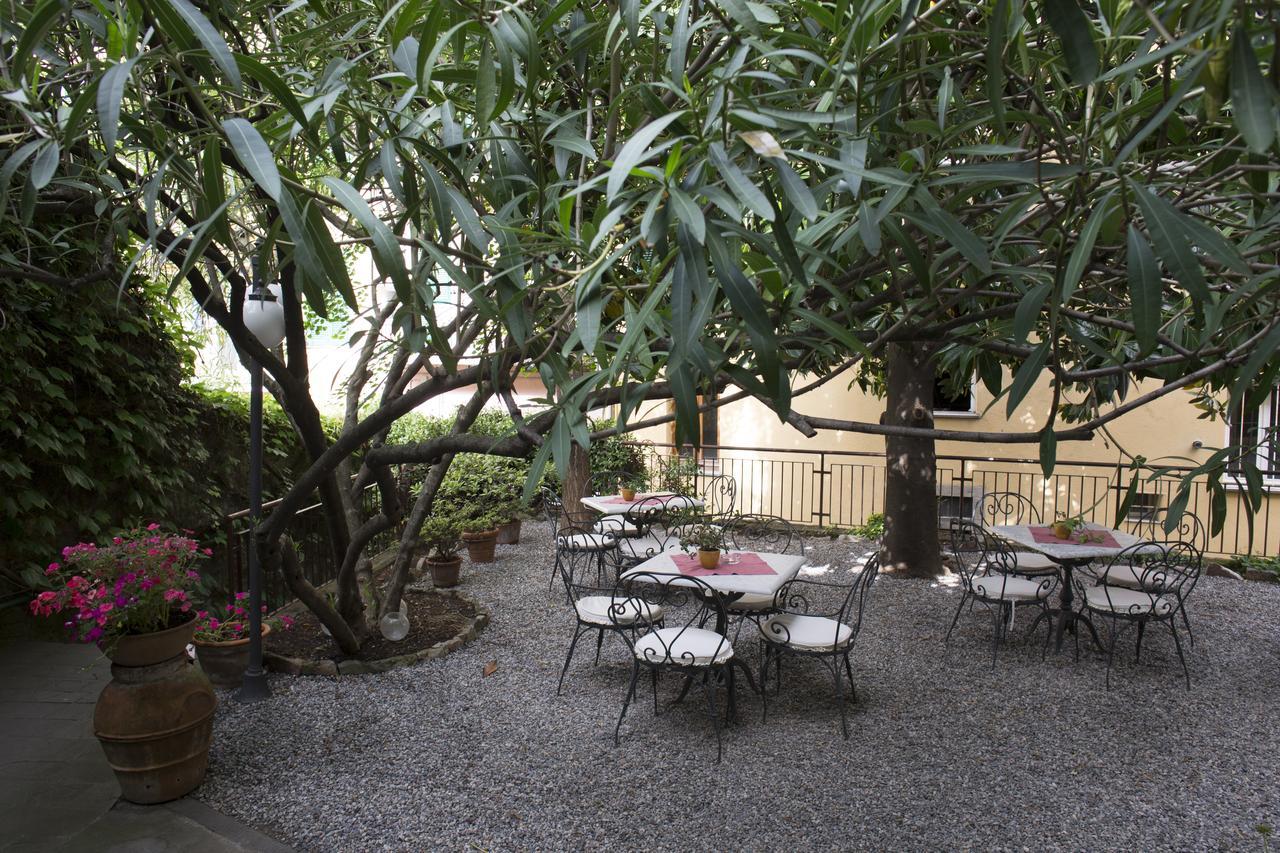 Hotel La Colonnina 蒙特罗索阿尔马雷 外观 照片